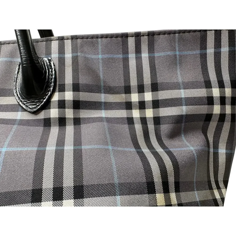 Autre Marque Burberrys London Gray Nova Check Blue Label NylonTote Bag